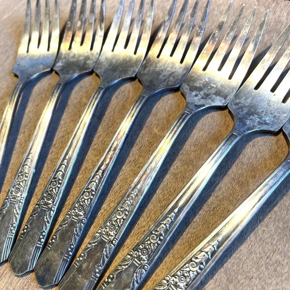 Oneida Simeon L & George H Rogers Dessert Forks 7 Pcs Silver Plate Jasmin